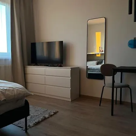Small Cozy Apartment, Coffee And Parking Free Apartamento