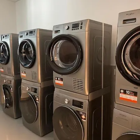 דירה Small Cozy Apartment, Coffee And Parking Free