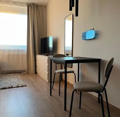 Apartman Small Cozy Apartment, Coffee And Parking Free *